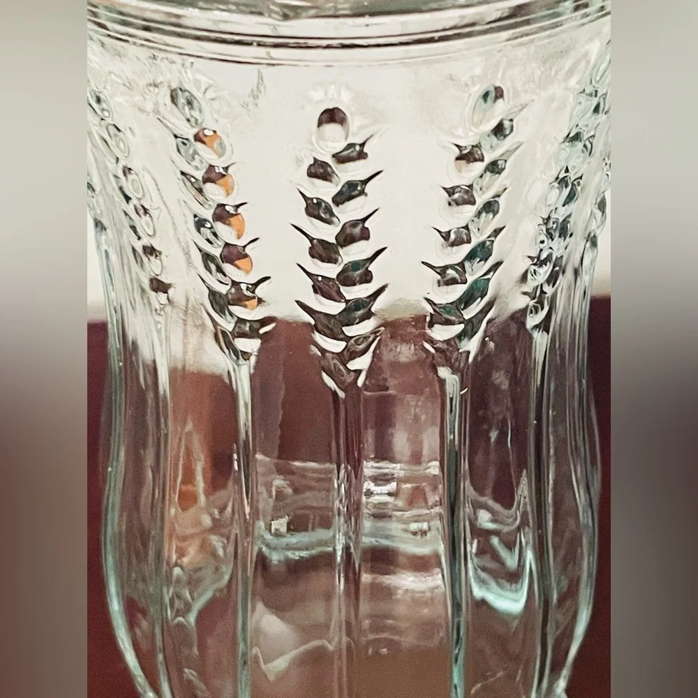 1960’s Brody Co. Vase Clear Thick Glass with Feathered Rib Pattern Vintage‎ 9.5